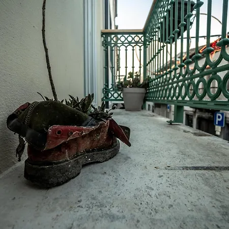 Knock Knock I * Ponta Delgada