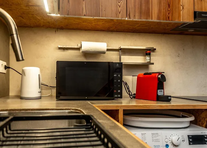 Knock Knock I Apartment *