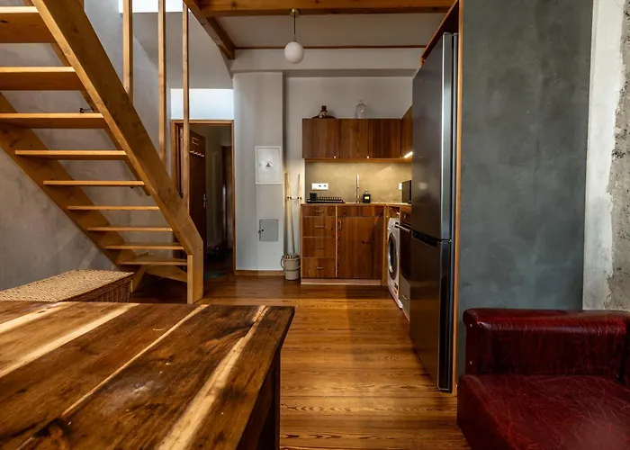 Knock Knock I Apartment